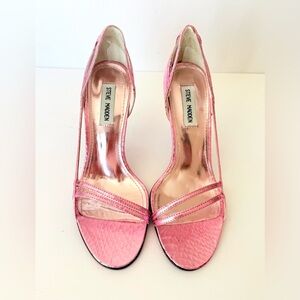 Steve Madden Scales Pink
Python Strappy High Heels